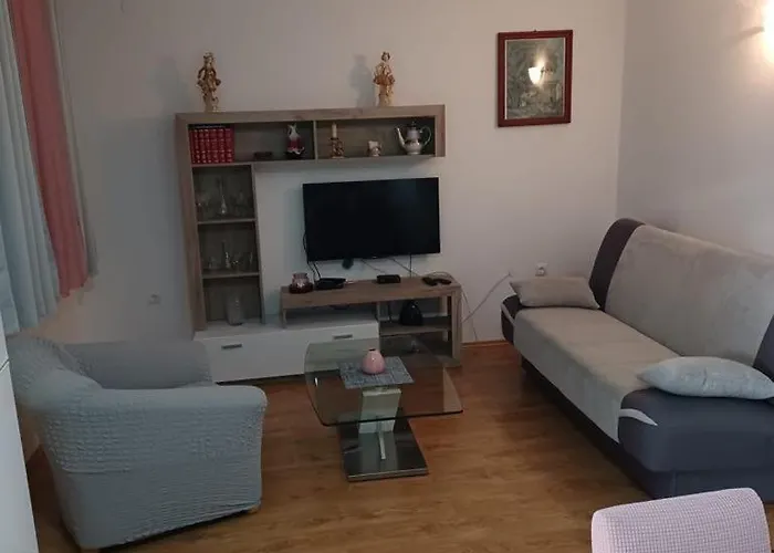 Casa de hóspedes Ivan & Ana 3*